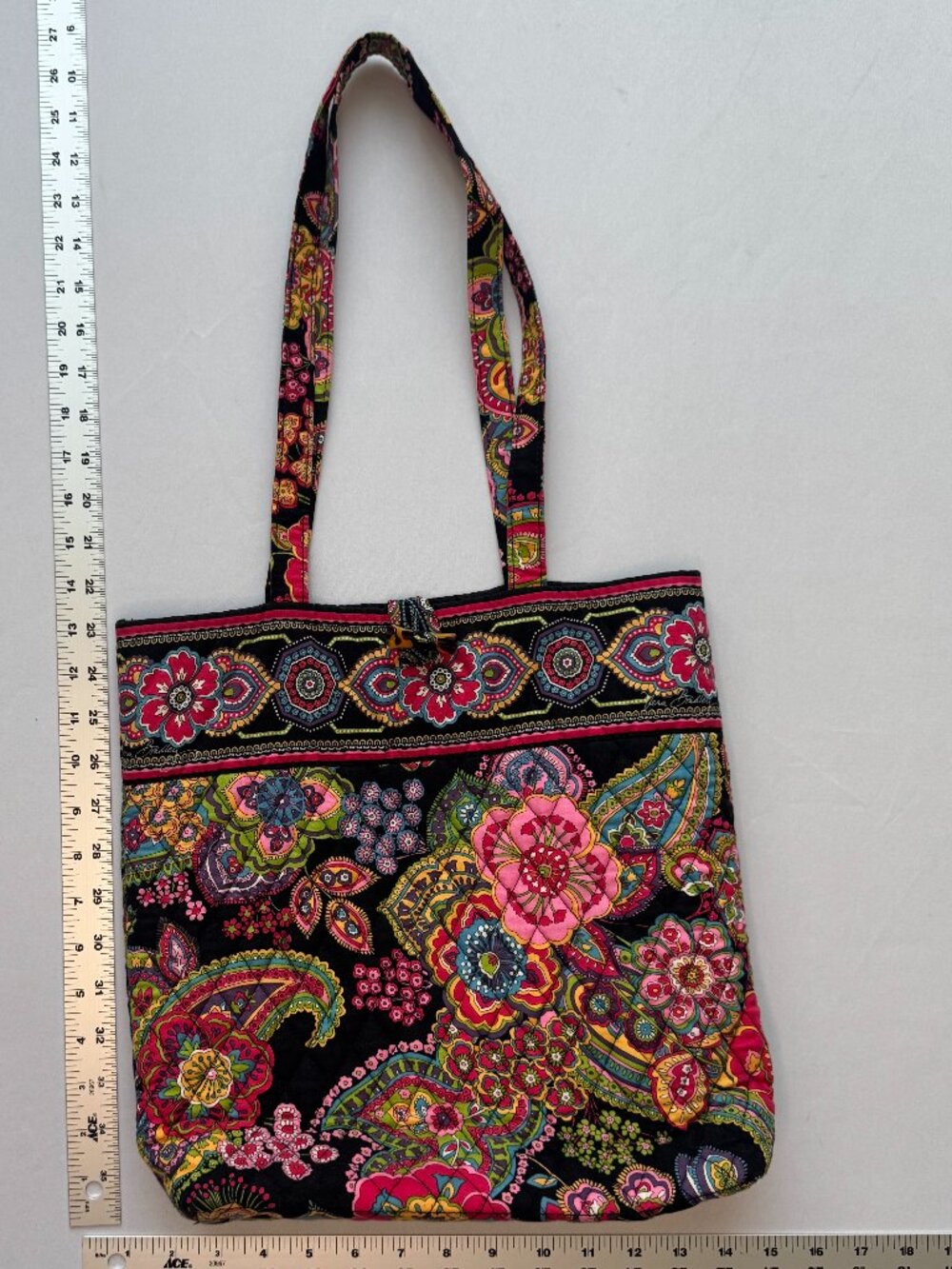 Vera Bradley Shoulder Bag/Toggle Tote in Symphony in Hue